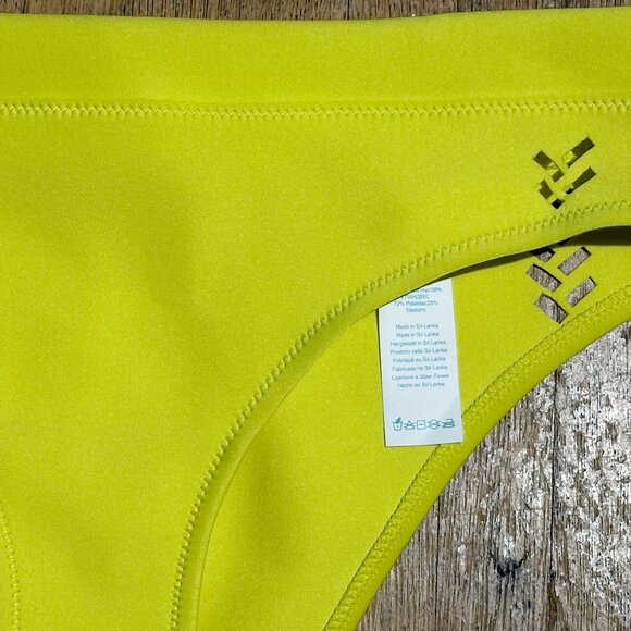 Sports Illustrated Small Yellow Bikini BOTTOM ONLY Small Keyhole and open back - Picture 9 of 9